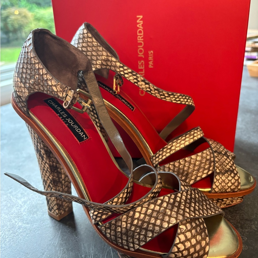 *New* Charles Jourdan Paris Lovey Heels Grey Snake